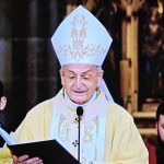 Arcibiskup Zvolenský vo svojom príhovore pripomenul cyrilometodské dedičstvo z preambuly Ústavy, ktoré je podľa neho duchovným základom pre vedenie našej spoločnosti. Fotografia: Snímka obrazovky z vysielania priameho prenosu Te Deum na RTVS 24: – Spoločnosť Prometheus.